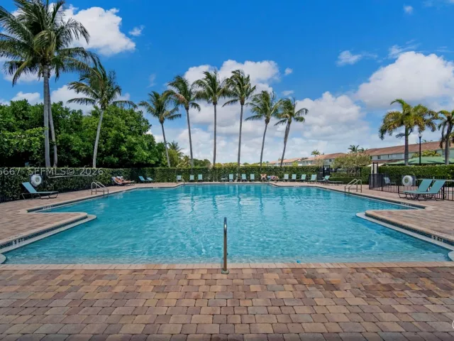 5-bedroom home for sale in Riviera Beach - 1225 Rosegate Blvd - MondialRealty