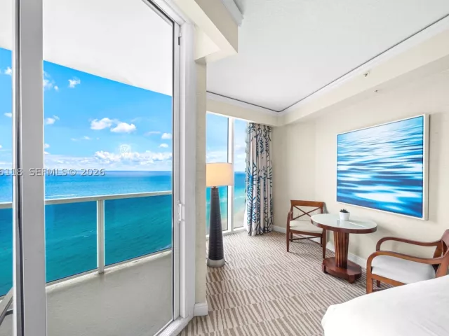 2-bedroom condo for sale in Sunny Isles Beach - 18001 Collins Ave 2209 - MondialRealty