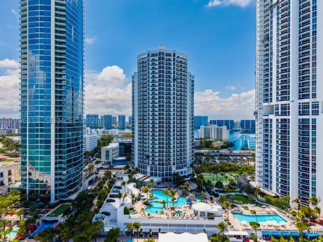2-bedroom condo for sale in Sunny Isles Beach - 18001 Collins Ave 2209 - MondialRealty