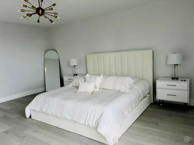 2-bedroom condo for rent in Aventura - 19707 Turnberry Way 12e - MondialRealty