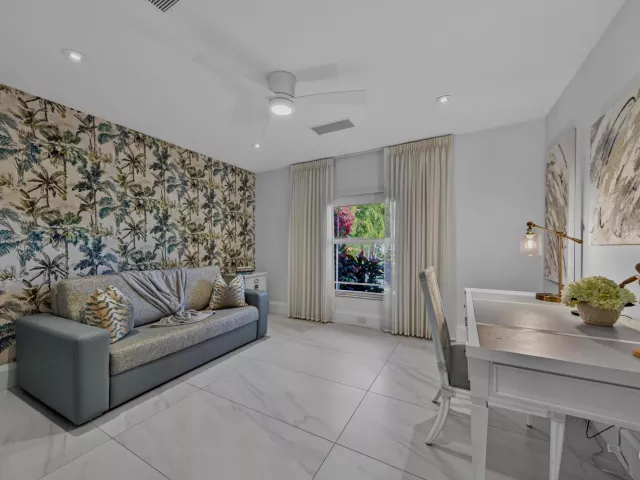 5-bedroom home for rent in Fort Lauderdale - 3109 NE 42nd Court - MondialRealty