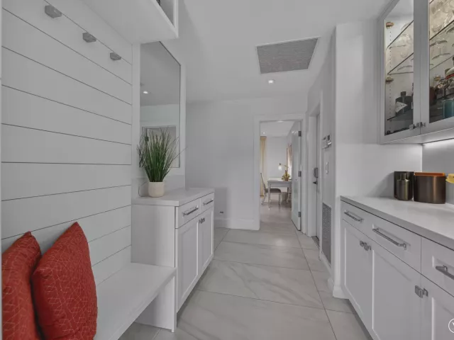 5-bedroom home for rent in Fort Lauderdale - 3109 NE 42nd Court - MondialRealty