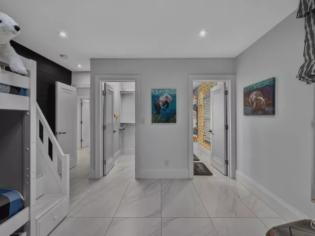 5-bedroom home for rent in Fort Lauderdale - 3109 NE 42nd Court - MondialRealty
