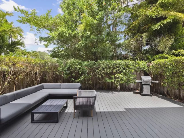 3-bedroom home for sale in Miami - 2931 SW 27th Ter 2931 - MondialRealty