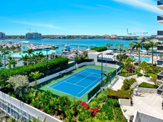 2-bedroom condo for sale in Miami Beach - 400 Alton Rd TH-1A - MondialRealty