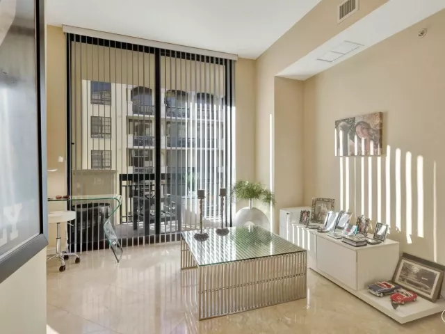 2-bedroom condo for rent in West Palm Beach - 701 S Olive Avenue 1909 - MondialRealty