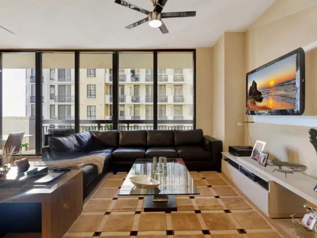 2-bedroom condo for rent in West Palm Beach - 701 S Olive Avenue 1909 - MondialRealty