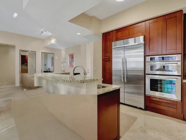 2-bedroom condo for rent in West Palm Beach - 701 S Olive Avenue 1909 - MondialRealty
