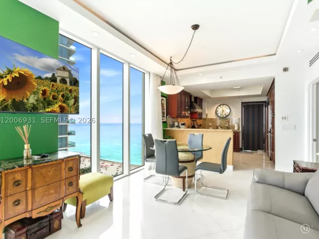 3-bedroom condo for rent in Sunny Isles Beach - 17875 Collins Ave 1501 - MondialRealty