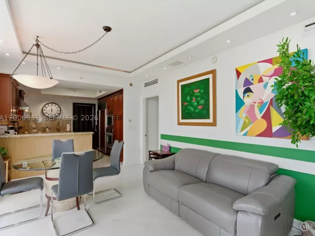3-bedroom condo for rent in Sunny Isles Beach - 17875 Collins Ave 1501 - MondialRealty