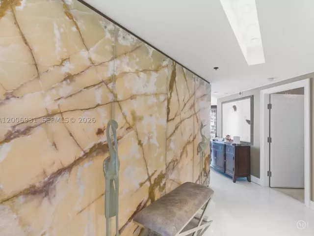 3-bedroom condo for rent in Sunny Isles Beach - 17875 Collins Ave 1501 - MondialRealty