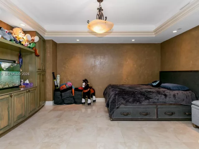 2-bedroom condo for sale in Aventura - 20201 E Country Club Dr 1006 - MondialRealty