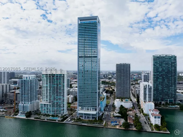 2-bedroom condo for sale in Miami - 700 NE 26th Ter 4206 - MondialRealty