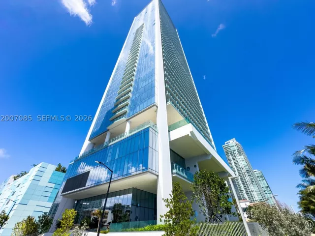 2-bedroom condo for sale in Miami - 700 NE 26th Ter 4206 - MondialRealty