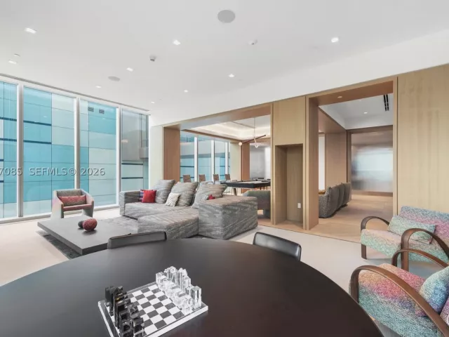 2-bedroom condo for sale in Miami - 700 NE 26th Ter 4206 - MondialRealty