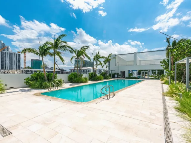 2-bedroom condo for sale in Miami - 700 NE 26th Ter 4206 - MondialRealty
