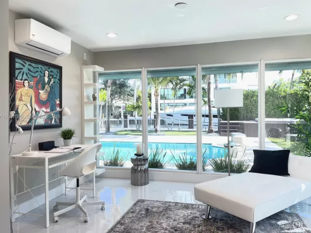 3-bedroom home for sale in Fort Lauderdale - 404 Coconut Isle Dr - MondialRealty