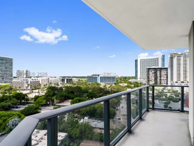 2-bedroom condo for sale in Miami - 501 NE 31st St 910 - MondialRealty