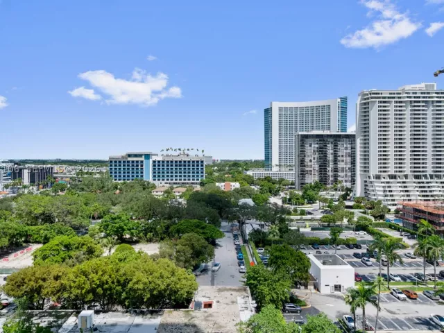 2-bedroom condo for sale in Miami - 501 NE 31st St 910 - MondialRealty