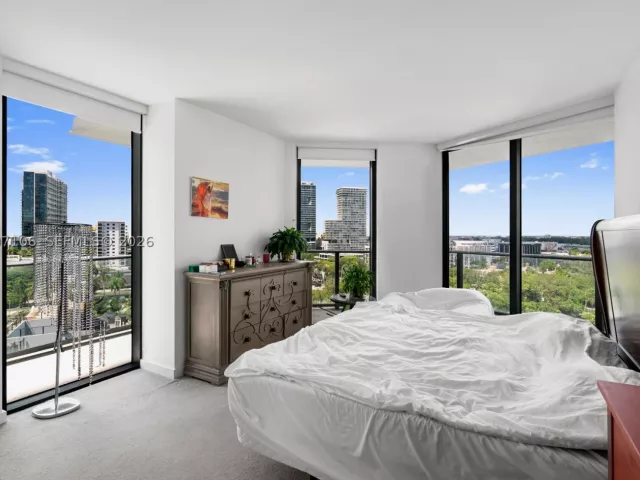 2-bedroom condo for sale in Miami - 501 NE 31st St 910 - MondialRealty