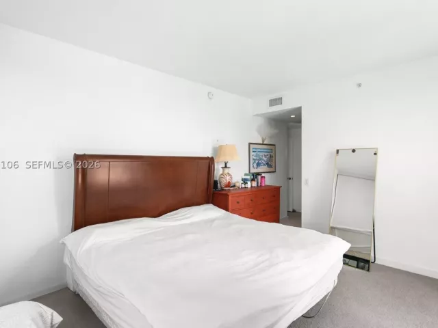 2-bedroom condo for sale in Miami - 501 NE 31st St 910 - MondialRealty