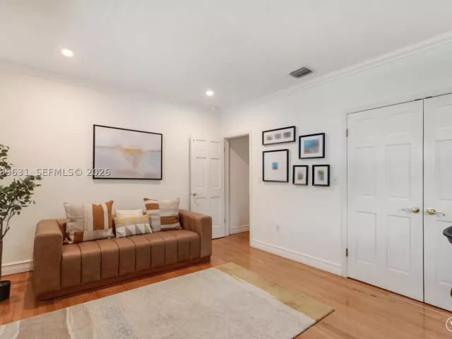 3-bedroom home for sale in Coral Gables - 426 Hardee Rd - MondialRealty