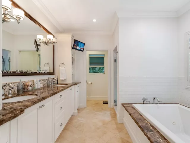 3-bedroom home for sale in Coral Gables - 426 Hardee Rd - MondialRealty