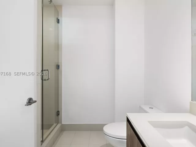 2-bedroom condo for sale in Miami - 480 NE 31st St 2405 - MondialRealty
