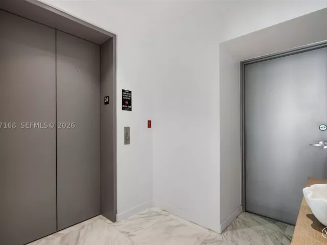 2-bedroom condo for sale in Miami - 480 NE 31st St 2405 - MondialRealty