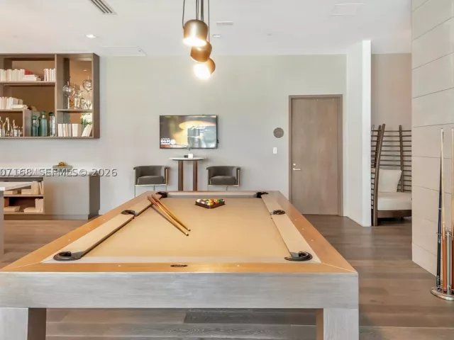 2-bedroom condo for sale in Miami - 480 NE 31st St 2405 - MondialRealty