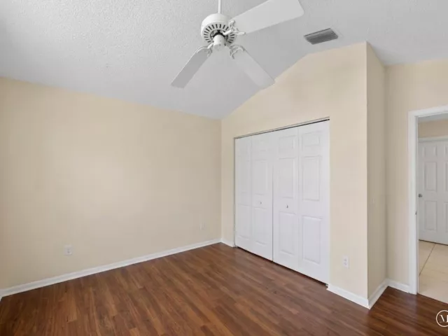 3-bedroom home for sale in Boca Raton - 10870 Old Bridgeport Lane - MondialRealty