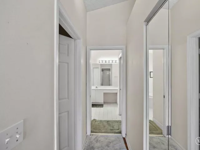 3-bedroom home for sale in Boca Raton - 10870 Old Bridgeport Lane - MondialRealty