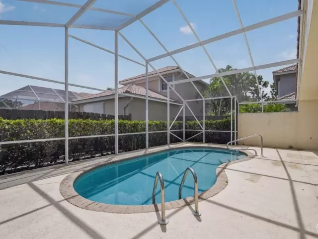 3-bedroom home for sale in Boca Raton - 10870 Old Bridgeport Lane - MondialRealty