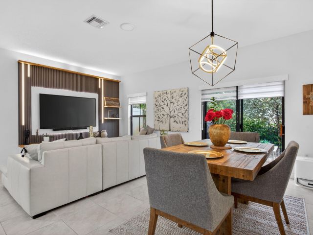 3-bedroom home for sale in Pompano Beach - 873 NW 3rd Way - MondialRealty