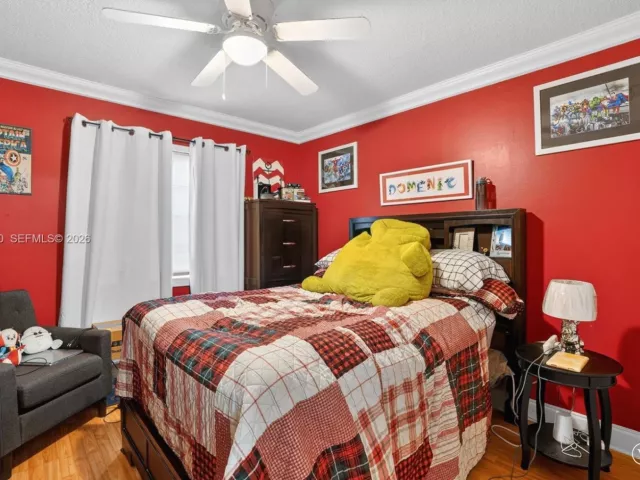 4-bedroom home for sale in Miami - 15201 SW 177th Ter - MondialRealty