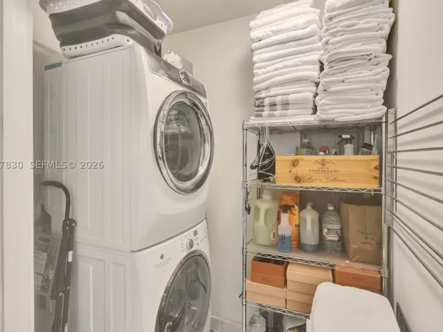1-bedroom condo for sale in Bal Harbour - 10201 Collins Ave 404 - MondialRealty