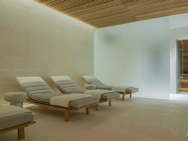 1-bedroom condo for sale in Bal Harbour - 10201 Collins Ave 404 - MondialRealty