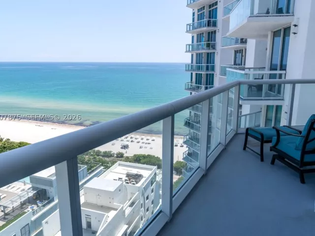 2-bedroom condo for rent in Miami Beach - 6515 Collins Ave 1609 - MondialRealty