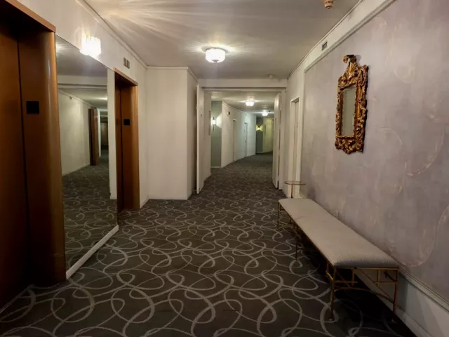 1-bedroom condo for rent in Miami Beach - 5255 Collins Ave 7G - MondialRealty