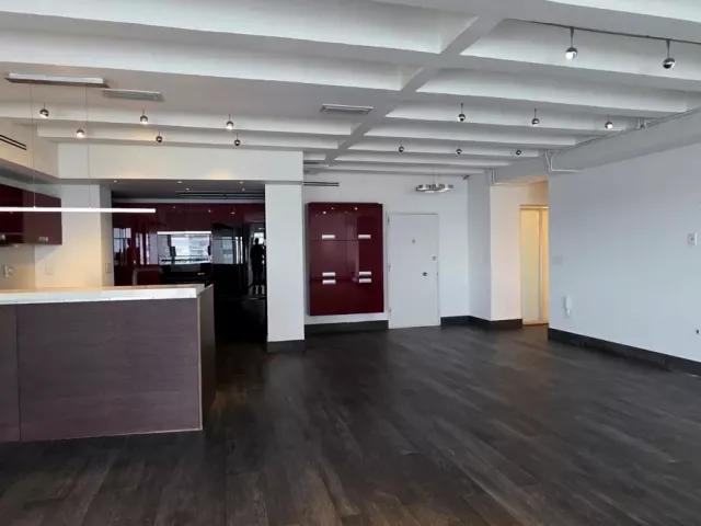 1-bedroom condo for rent in Miami Beach - 5255 Collins Ave 7G - MondialRealty