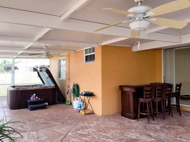 4-bedroom home for sale in Miami - 2927 SW 145th Ct - MondialRealty
