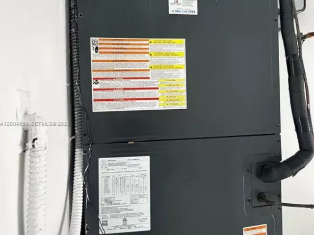 4-bedroom home for sale in Miami - 22722 SW 114th Pl - MondialRealty