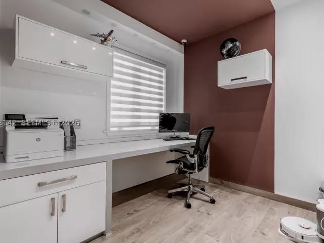 4-bedroom home for sale in Sunny Isles Beach - 3949 194th Ln - MondialRealty