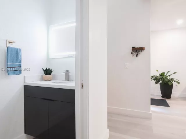 3-bedroom home for sale in Miami - 13741 SW 118th Ter - MondialRealty