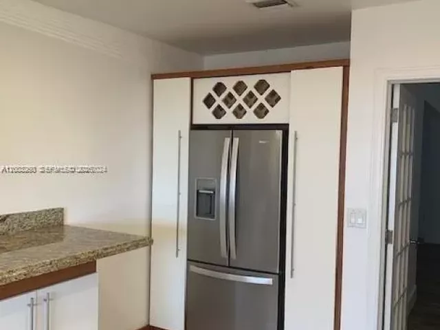 3-bedroom home for rent in Miami - 931 NE 81st St - MondialRealty