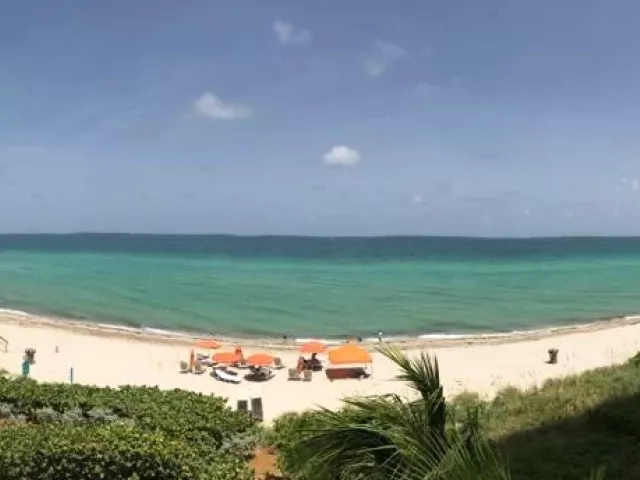2-bedroom condo for rent in Sunny Isles Beach - 16275 Collins Avenue - MondialRealty