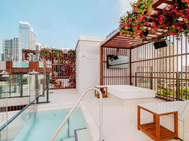 condo for sale in Miami - 20 NE 11th St 4202 - MondialRealty