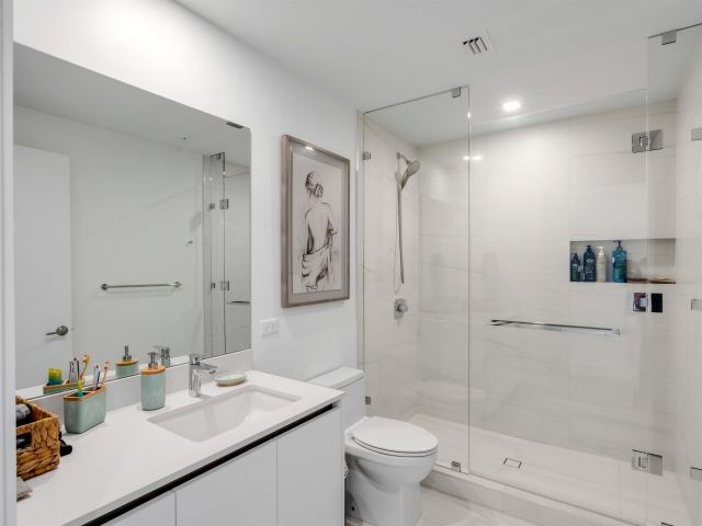 3-bedroom condo for sale in Pompano Beach - 900 N Ocean Boulevard 1204 - MondialRealty