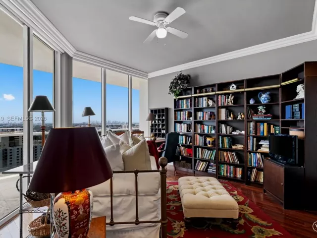 4-bedroom condo for sale in Bal Harbour - 10225 Collins Ave 2004 - MondialRealty