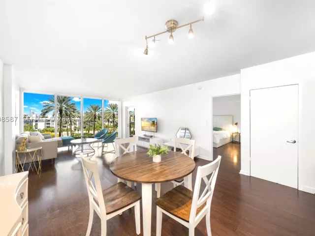 1-bedroom condo for rent in Bal Harbour - 10275 Collins Ave 327 - MondialRealty
